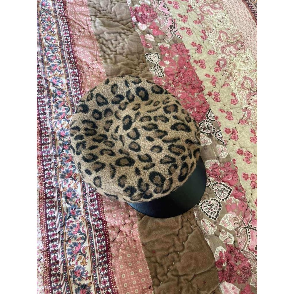 Juicy Couture Leopard Print Newsboy Baker Boy Hat Faux Fur Gold Crown OS